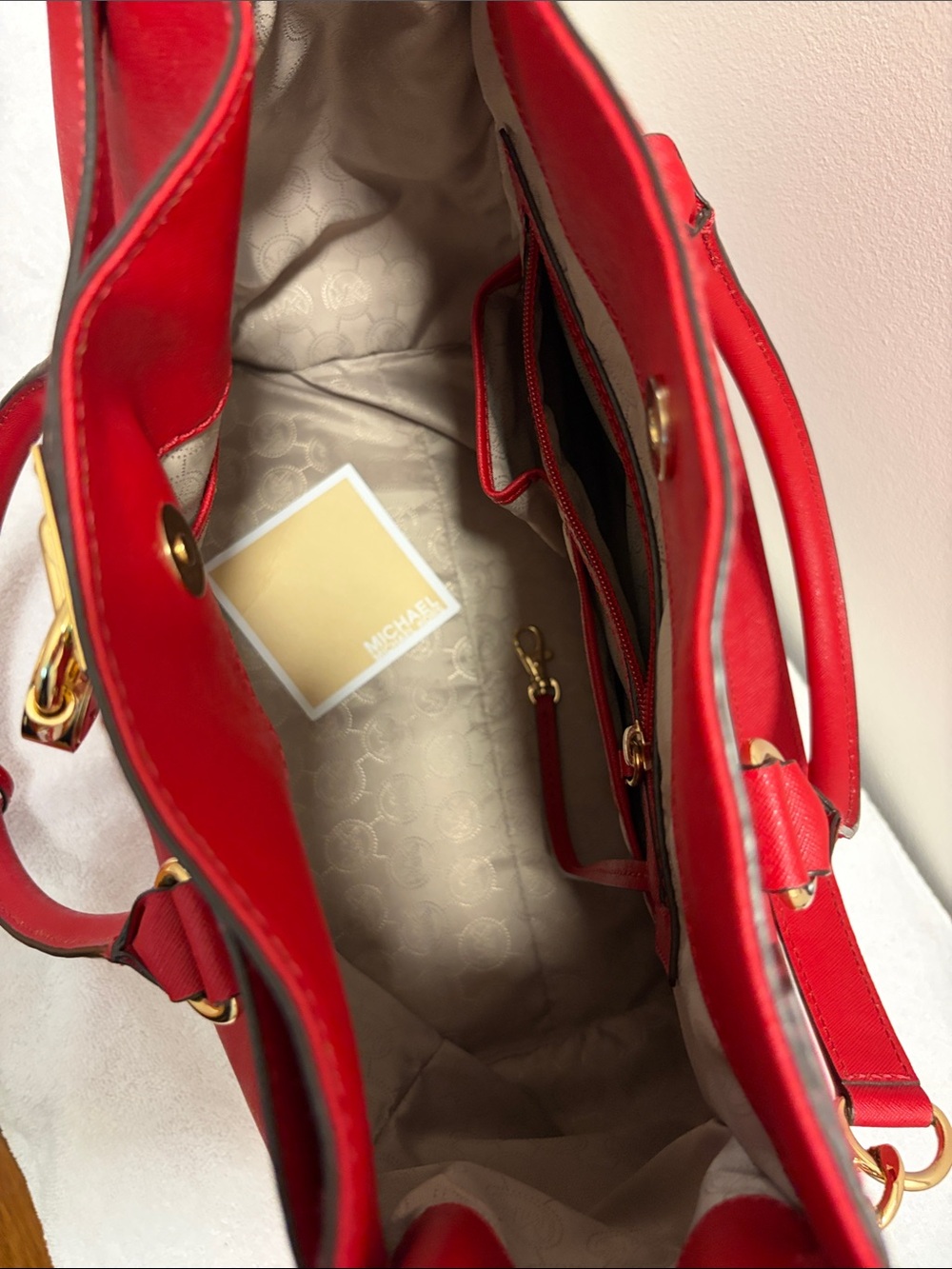 Like New Michael Kors Hamilton Bag Scarlet Red - Picture 10 of 15